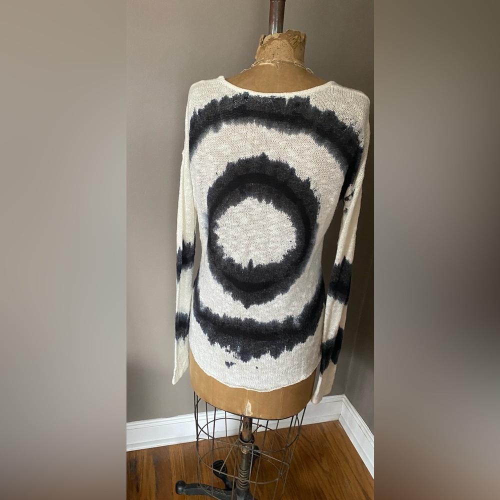 Elan Boho Tie Dye Lightweight High Low Sweater Ivory Black S - Picture 2 of 9